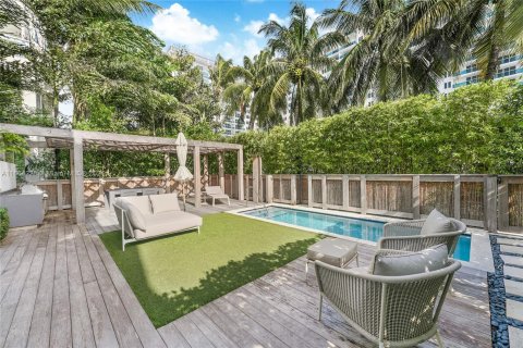 Copropriété à vendre à Miami Beach, Floride: 2 chambres, 121.33 m2 № 1377369 - photo 19