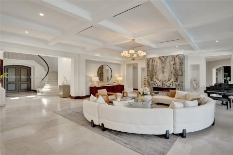 House in Fort Lauderdale, Florida 6 bedrooms, 830.17 sq.m. № 1292962 - photo 9