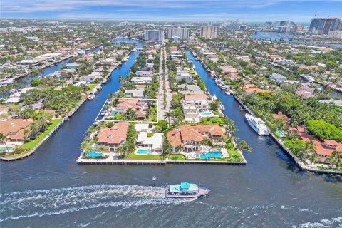 House in Fort Lauderdale, Florida 6 bedrooms, 830.17 sq.m. № 1292962 - photo 6