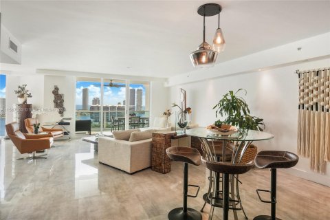 Condo in Aventura, Florida, 3 bedrooms  № 1116087 - photo 10