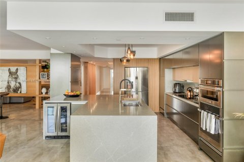 Condo in Aventura, Florida, 3 bedrooms  № 1116087 - photo 9