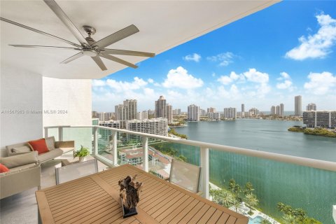 Condo in Aventura, Florida, 3 bedrooms  № 1116087 - photo 24