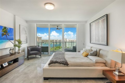 Condo in Aventura, Florida, 3 bedrooms  № 1116087 - photo 16