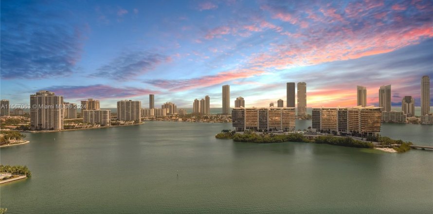 Condo in Aventura, Florida, 3 bedrooms  № 1116087