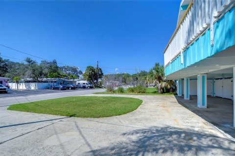 Casa en venta en Indian Rocks Beach, Florida, 3 dormitorios, 160.16 m2 № 1405660 - foto 4