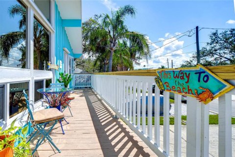 Casa en venta en Indian Rocks Beach, Florida, 3 dormitorios, 160.16 m2 № 1405660 - foto 22