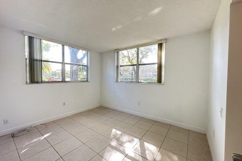 Condominio en venta en Tamarac, Florida, 2 dormitorios, 88.26 m2 № 1102008 - foto 7