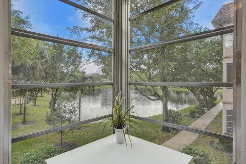 Copropriété à vendre à Lauderdale Lakes, Floride: 2 chambres, 87.7 m2 № 951325 - photo 29