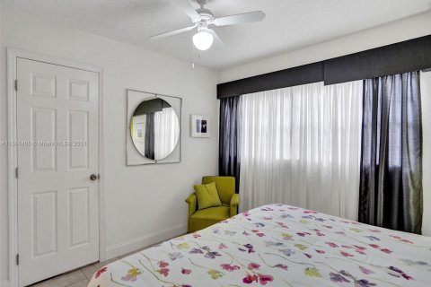 Copropriété à vendre à Lauderdale Lakes, Floride: 2 chambres, 87.7 m2 № 951325 - photo 20