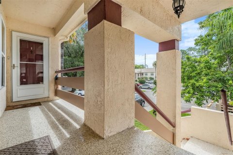 Condominio en venta en New Port Richey, Florida, 2 dormitorios, 95.22 m2 № 1298923 - foto 3