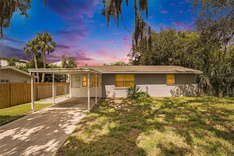 Villa ou maison à vendre à New Port Richey, Floride: 2 chambres, 90.12 m2 № 1311914 - photo 1