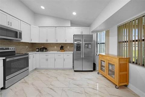 Villa ou maison à vendre à Punta Gorda, Floride: 3 chambres, 122.82 m2 № 1324728 - photo 6