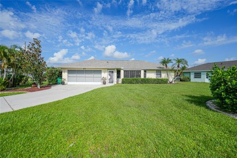 Villa ou maison à vendre à Punta Gorda, Floride: 3 chambres, 122.82 m2 № 1324728 - photo 3