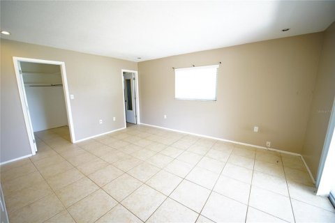 House in Port Charlotte, Florida 3 bedrooms, 163.88 sq.m. № 1416408 - photo 4