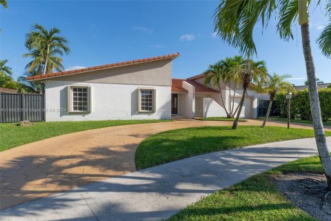 Villa ou maison à vendre à Miami, Floride: 3 chambres, 171.13 m2 № 1380125 - photo 5