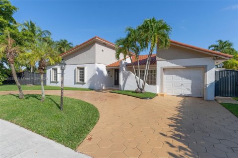 Villa ou maison à vendre à Miami, Floride: 3 chambres, 171.13 m2 № 1380125 - photo 4