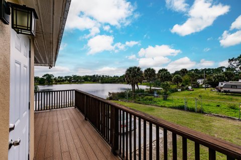 Villa ou maison à vendre à Clewiston, Floride: 6 chambres, 382.39 m2 № 1002923 - photo 16
