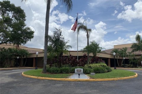 Condo in Sunrise, Florida, 1 bedroom  № 1002949 - photo 2