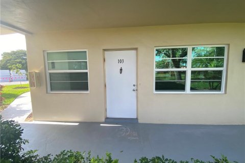 Copropriété à vendre à Vero Beach, Floride: 1 chambre, 69.68 m2 № 945023 - photo 16