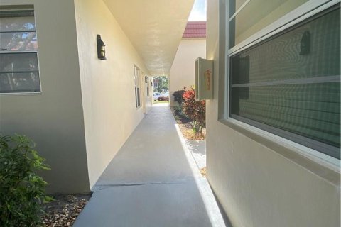 Купить кондоминиум в Виро-Бич, Флорида 1 спальня, 69.68м2, № 945023 - фото 15