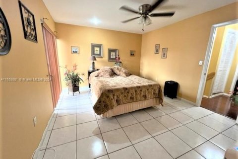 Adosado en venta en Miami, Florida, 2 dormitorios, 143.63 m2 № 1365552 - foto 20