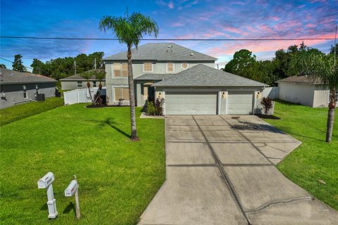 Villa ou maison à vendre à North Port, Floride: 4 chambres, 208.84 m2 № 1289632 - photo 1