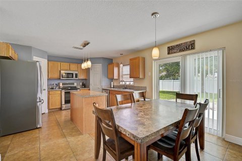 House in North Port, Florida 4 bedrooms, 208.84 sq.m. № 1289632 - photo 7