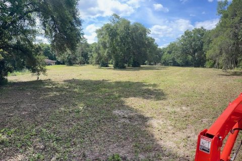 Terreno en venta en DeLand, Florida № 1289672 - foto 1