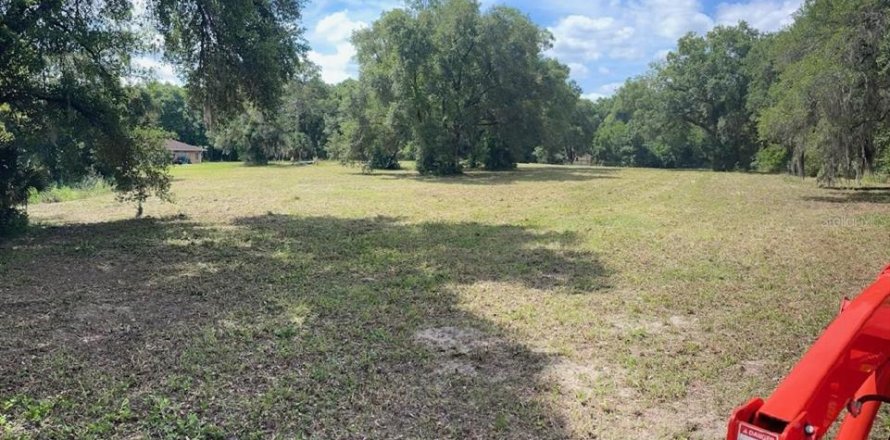 Land in DeLand, Florida № 1289672