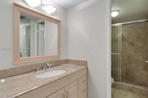 Condominio en alquiler en North Miami Beach, Florida, 1 dormitorio, 73.39 m2 № 1365880 - foto 19