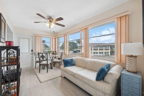 Copropriété à vendre à New Port Richey, Floride: 1 chambre, 67.63 m2 № 1363592 - photo 7