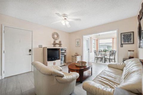 Copropriété à vendre à New Port Richey, Floride: 1 chambre, 67.63 m2 № 1363592 - photo 5