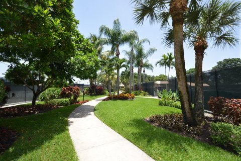 Condo in Boynton Beach, Florida, 2 bedrooms  № 936808 - photo 11