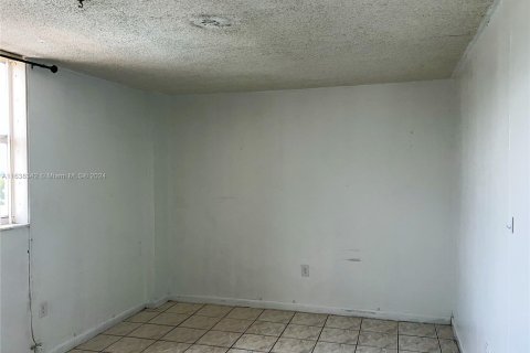 Copropriété à vendre à Hialeah, Floride: 3 chambres, 113.53 m2 № 1310084 - photo 15