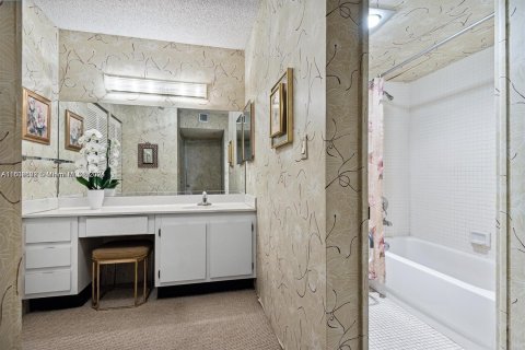 Condo in Aventura, Florida, 2 bedrooms  № 1293209 - photo 8