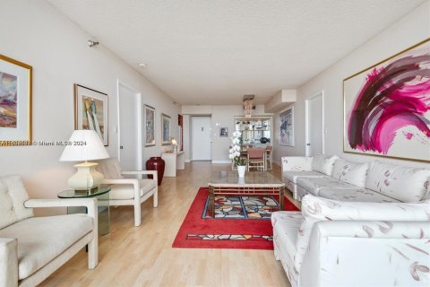 Condo in Aventura, Florida, 2 bedrooms  № 1293209 - photo 3