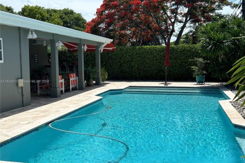 Casa en venta en Miami, Florida, 4 dormitorios, 249.91 m2 № 1271577 - foto 28