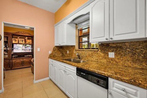 Casa en venta en Miami Beach, Florida, 3 dormitorios, 144.09 m2 № 1271580 - foto 17