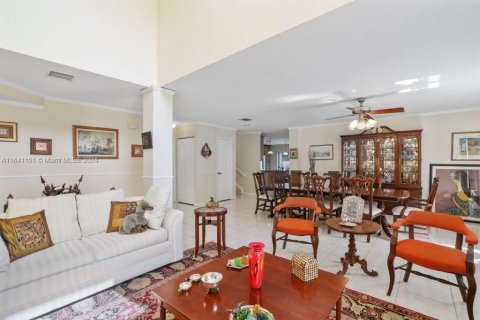 Villa ou maison à vendre à Plantation, Floride: 4 chambres, 256.04 m2 № 1321252 - photo 10