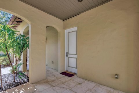 House in Jupiter, Florida 2 bedrooms, 184.88 sq.m. № 1159892 - photo 30