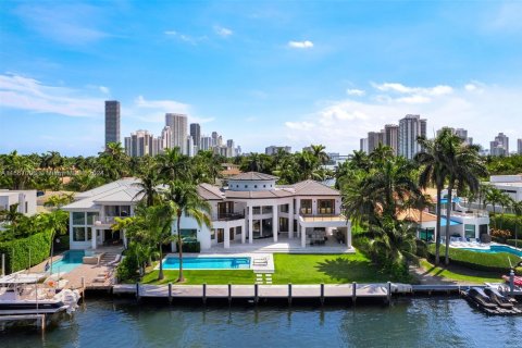 Villa ou maison à vendre à Golden Beach, Floride: 6 chambres, 586.49 m2 № 1116089 - photo 4