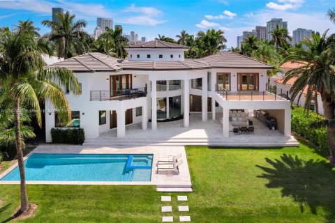 Villa ou maison à vendre à Golden Beach, Floride: 6 chambres, 586.49 m2 № 1116089 - photo 5