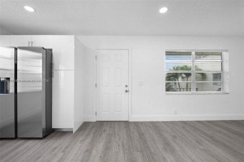 Condo in Delray Beach, Florida, 2 bedrooms  № 1226166 - photo 17