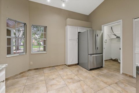 Casa en venta en Tampa, Florida, 4 dormitorios, 163.69 m2 № 1250547 - foto 10