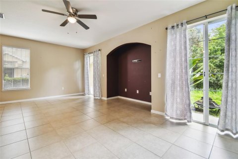 Townhouse in Plant City, Florida 3 bedrooms, 167.69 sq.m. № 1363937 - photo 13