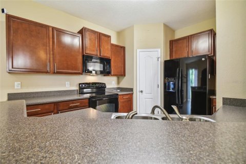 Townhouse in Plant City, Florida 3 bedrooms, 167.69 sq.m. № 1363937 - photo 15