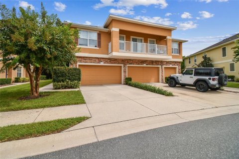 Townhouse in Plant City, Florida 3 bedrooms, 167.69 sq.m. № 1363937 - photo 2