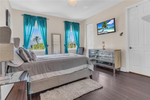 Adosado en venta en Fort Lauderdale, Florida, 3 dormitorios, 224.82 m2 № 789277 - foto 19