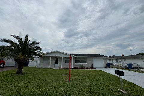 House in Holiday, Florida 3 bedrooms, 127.09 sq.m. № 1364378 - photo 5