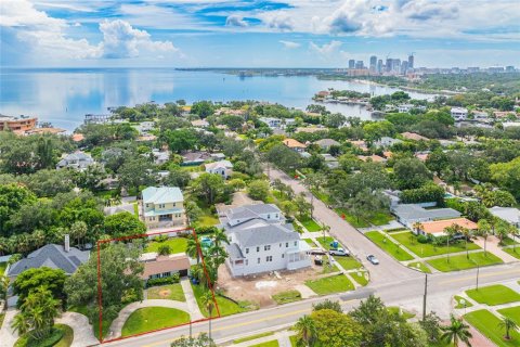 Terreno en venta en Saint Petersburg, Florida № 1364377 - foto 1